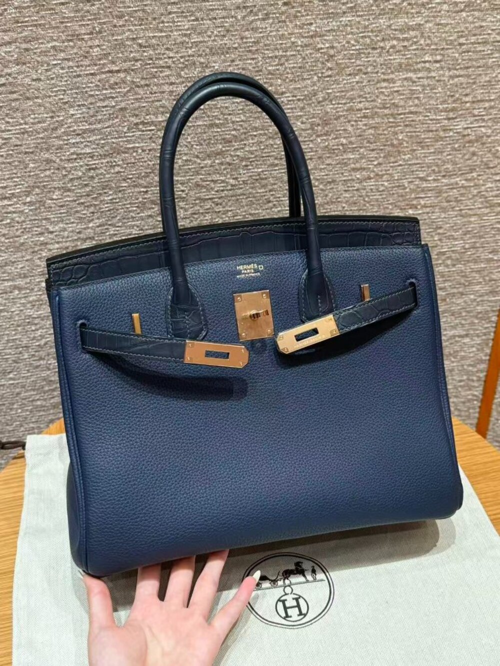 Classic Hermes Bag: A Stylish and Versatile Choice for Elegance